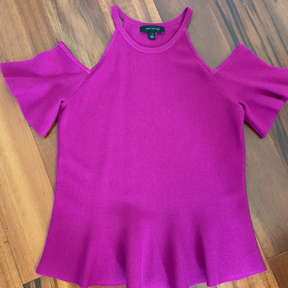 Ann Taylor flutter sleeve top